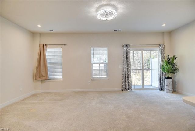 1605 Redwing Arc, Chesapeake, VA 23323