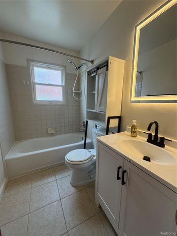 13438 Birrell Street, Southgate, MI 48195