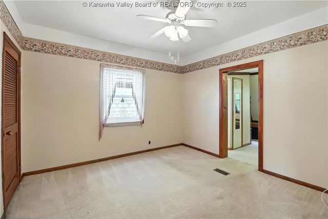 3223 Georges Drive, St Albans, WV 25177