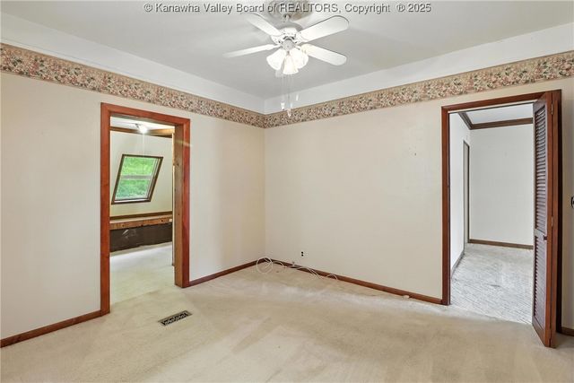 3223 Georges Drive, St Albans, WV 25177