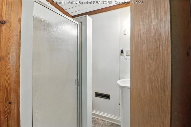 3223 Georges Drive, St Albans, WV 25177