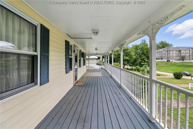 3223 Georges Drive, St Albans, WV 25177