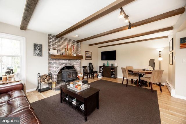 63 LINE RD, Malvern, PA 19355