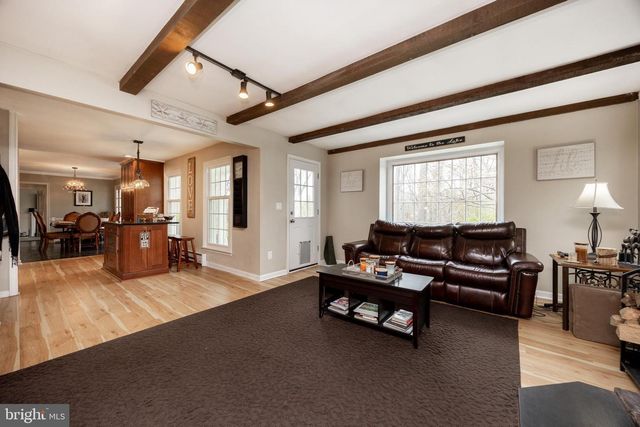 63 LINE RD, Malvern, PA 19355