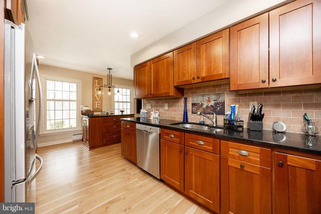 63 LINE RD, Malvern, PA 19355