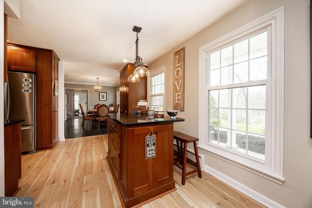 63 LINE RD, Malvern, PA 19355