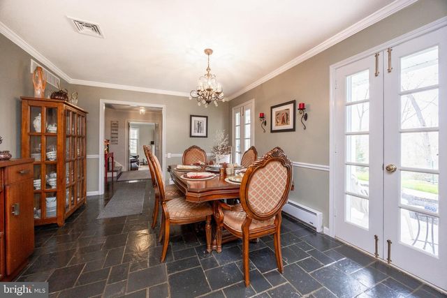 63 LINE RD, Malvern, PA 19355