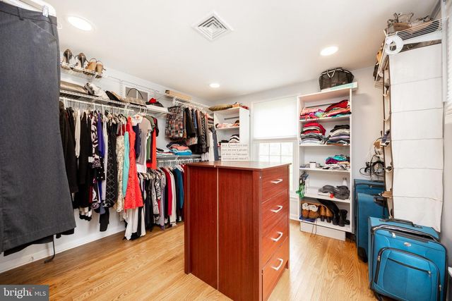 63 LINE RD, Malvern, PA 19355