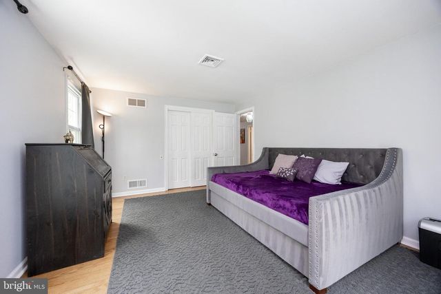 63 LINE RD, Malvern, PA 19355