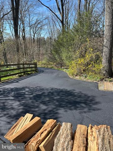 63 LINE RD, Malvern, PA 19355