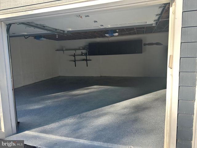 63 LINE RD, Malvern, PA 19355