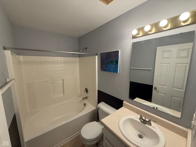 2328 Rostock Court, Indianapolis, IN 46229