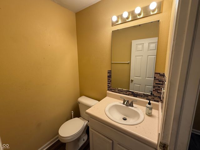 2328 Rostock Court, Indianapolis, IN 46229