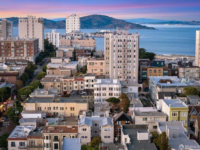 1166 Green Street, San Francisco, CA 94109