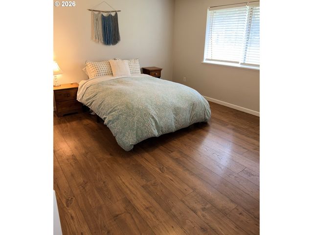 16976 WHITTIER Dr, Bend, OR 97707