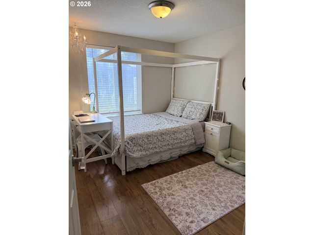 16976 WHITTIER Dr, Bend, OR 97707