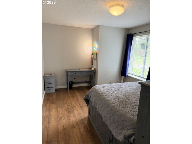 16976 WHITTIER Dr, Bend, OR 97707