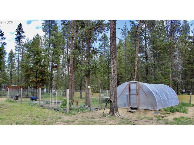 16976 WHITTIER Dr, Bend, OR 97707