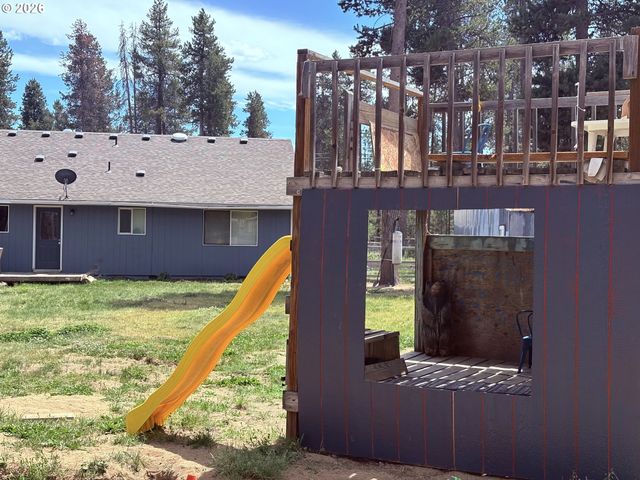 16976 WHITTIER Dr, Bend, OR 97707