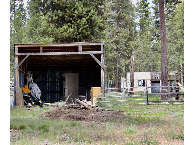 16976 WHITTIER Dr, Bend, OR 97707