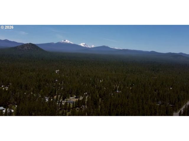 16976 WHITTIER Dr, Bend, OR 97707