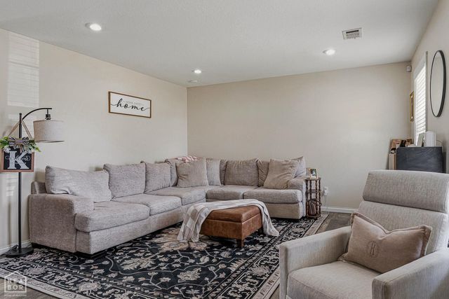 1907 Cloverdale St,, Paragould, AR 72450