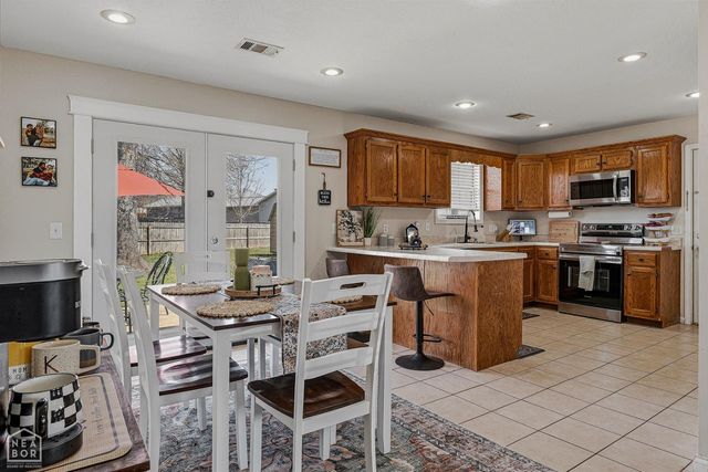 1907 Cloverdale St,, Paragould, AR 72450