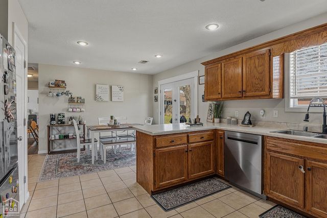 1907 Cloverdale St,, Paragould, AR 72450