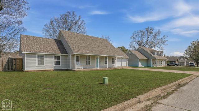 1907 Cloverdale St,, Paragould, AR 72450