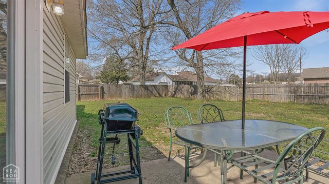 1907 Cloverdale St,, Paragould, AR 72450