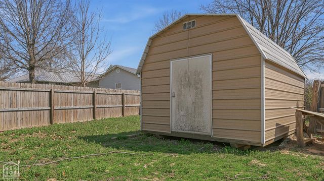 1907 Cloverdale St,, Paragould, AR 72450