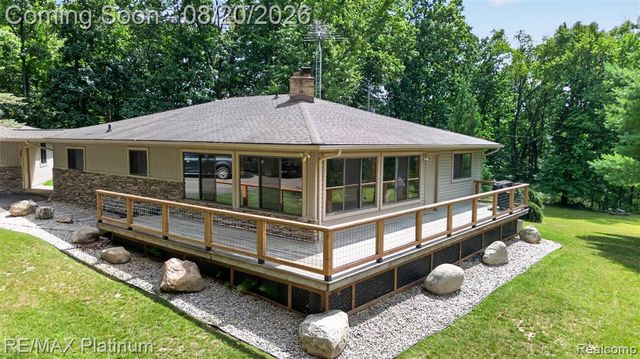 2456 Chilson Road, Howell, MI 48843