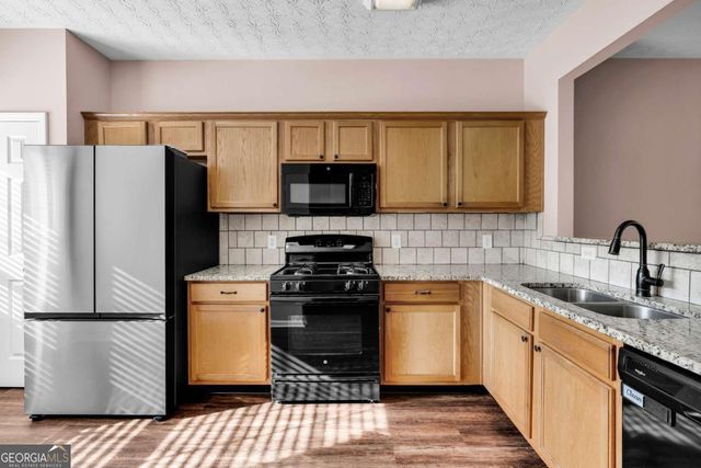 207 Pearl Chambers Drive, Dawsonville, GA 30534