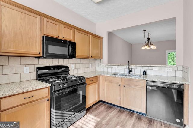 207 Pearl Chambers Drive, Dawsonville, GA 30534