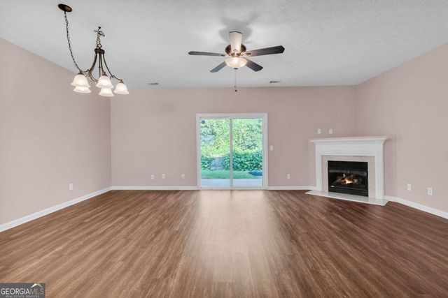 207 Pearl Chambers Drive, Dawsonville, GA 30534
