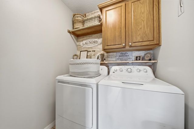 941 S Sandalwood, Wichita, KS 67230