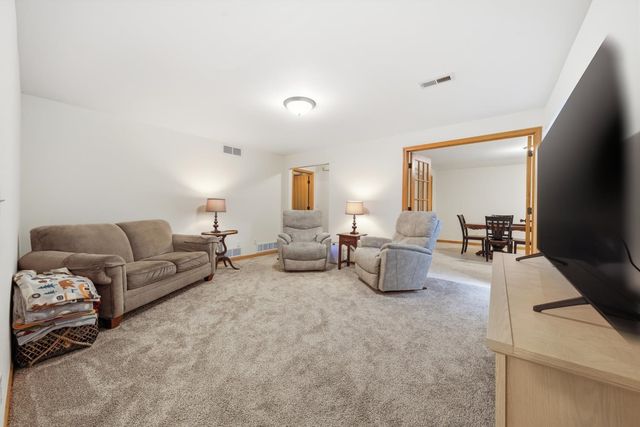 941 S Sandalwood, Wichita, KS 67230