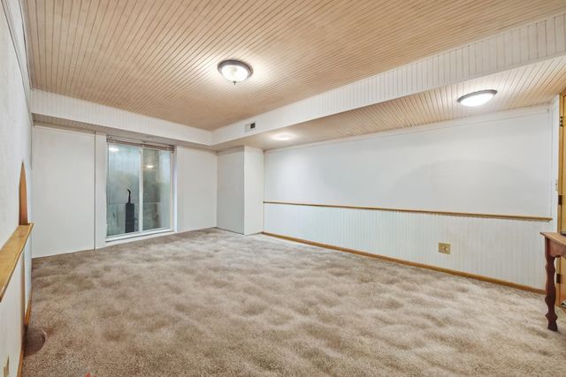 941 S Sandalwood, Wichita, KS 67230