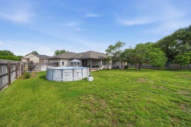 941 S Sandalwood, Wichita, KS 67230
