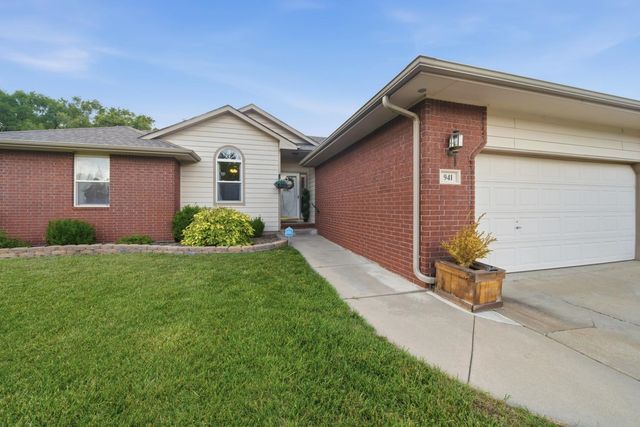941 S Sandalwood, Wichita, KS 67230