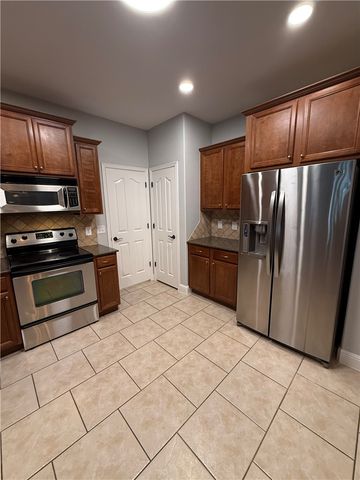 4156 Green Side Lane, Springdale, AR 72762