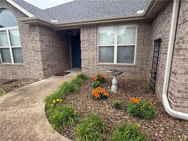 4156 Green Side Lane, Springdale, AR 72762