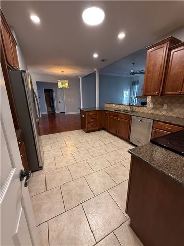 4156 Green Side Lane, Springdale, AR 72762