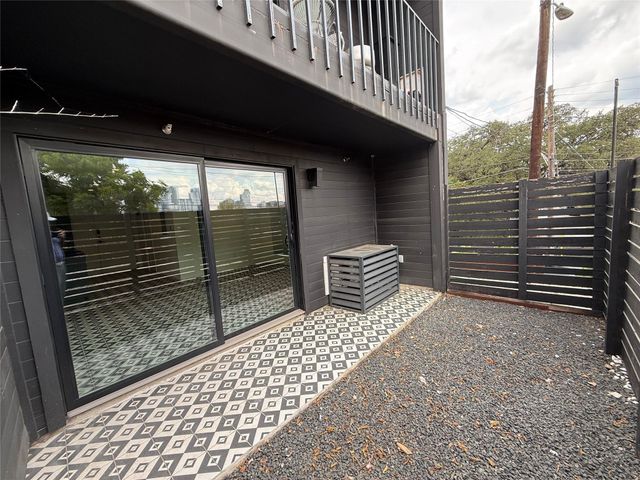 201 Academy DR 102, Austin, TX 78704