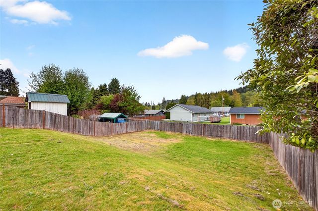 307 Bridge Street SE, Orting, WA 98360
