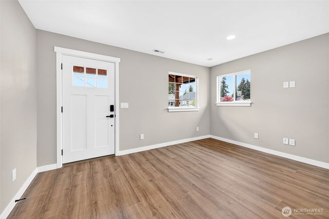 307 Bridge Street SE, Orting, WA 98360