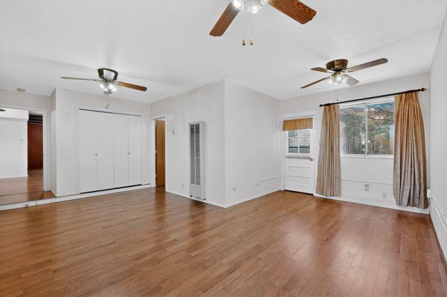 857 Camino Consuelo, Santa Fe, NM 87507
