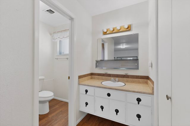 857 Camino Consuelo, Santa Fe, NM 87507