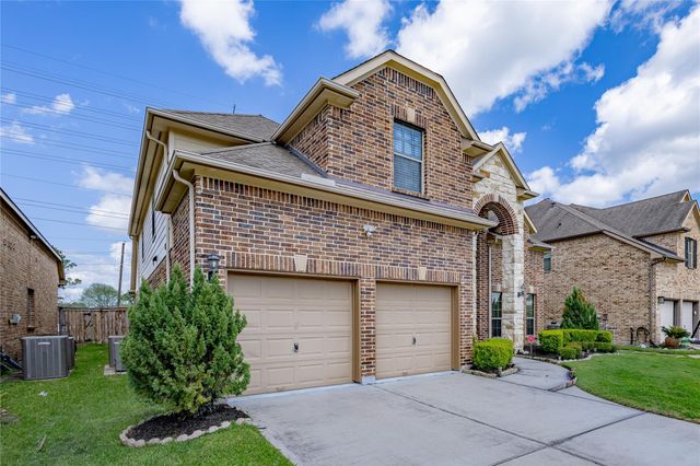 13403 Sunset Bay Lane, Pearland, TX 77584