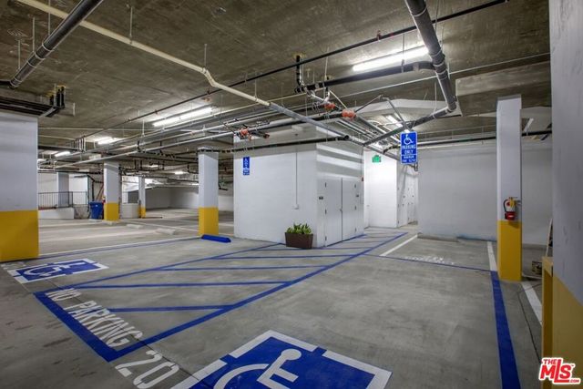 1237 S Holt Avenue 201, Los Angeles, CA 90035